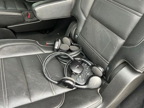 Used 2020 GMC Yukon XL Denali w/ Denali Premium Package image 18