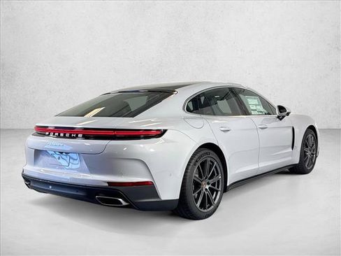 New 2026 Porsche Panamera image 9