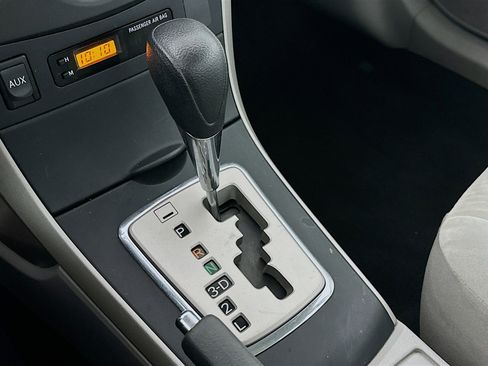 Used 2010 Toyota Corolla LE image 15