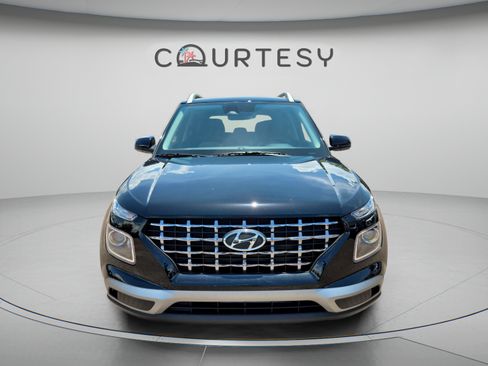New 2026 Hyundai Venue SEL FWD image 8