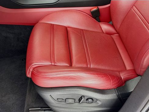 Certified 2023 Porsche Cayenne Platinum Edition w/ Premium Package Plus (PIA) AWD/4WD image 13