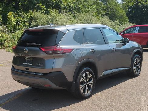 Used 2021 Nissan Rogue SV w/ Premium Package AWD/4WD image 4