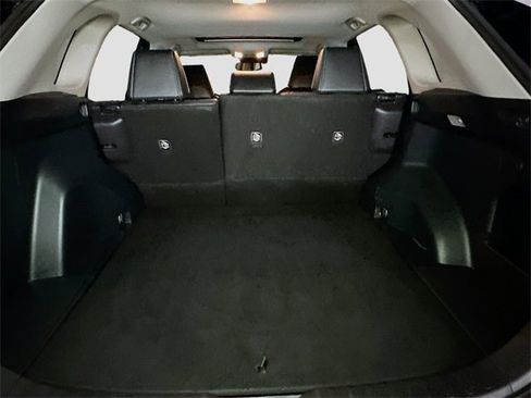 Used 2021 Toyota RAV4 XLE Premium image 20