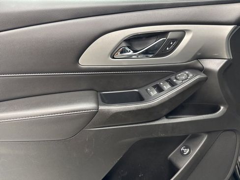 Used 2022 Chevrolet Traverse LT w/ LPO, 'HIT The Road' Package image 9