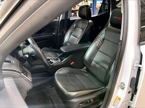 Used 2022 GMC Terrain AT4 w/ Infotainment Package II image 10