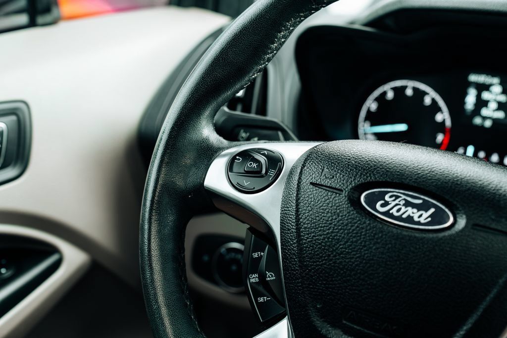 Used 2019 Ford Transit Connect Titanium w/ Titanium Premium Package FWD image 21
