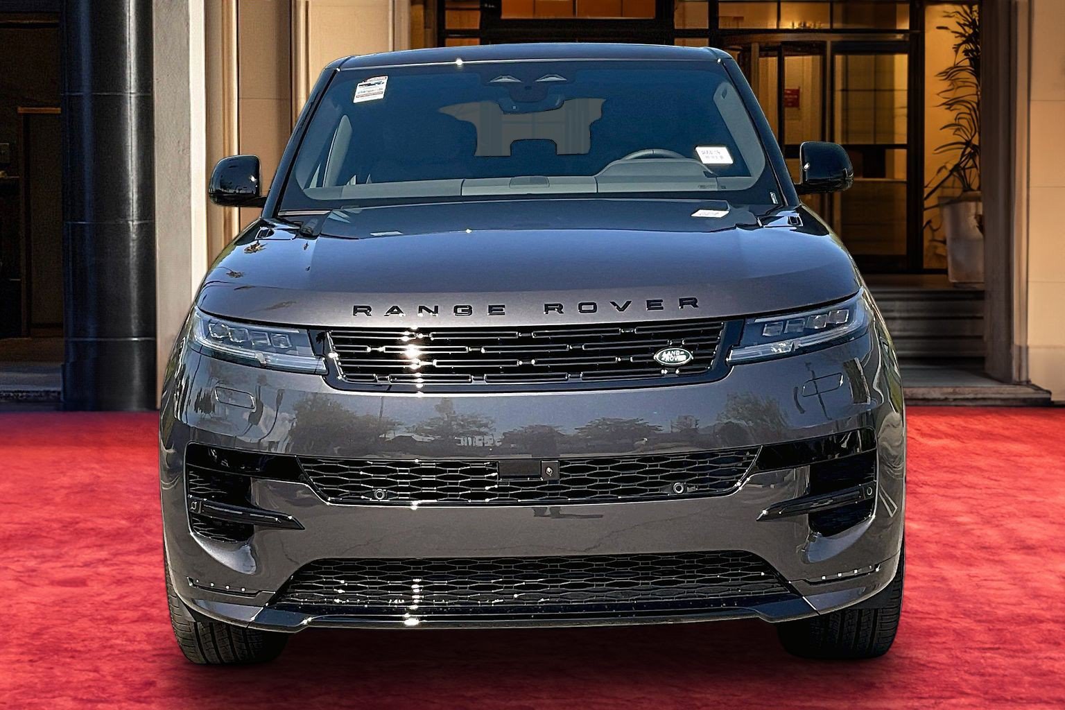 New 2026 Land Rover Range Rover Sport Dynamic SE AWD/4WD image 3