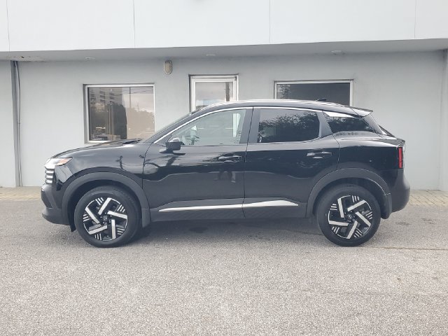 Certified 2026 Nissan Kicks SV FWD image 9