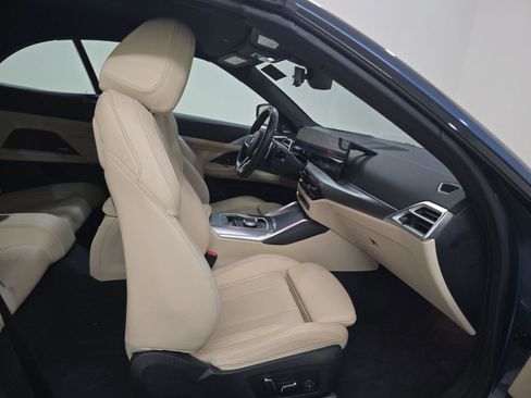 Used 2025 BMW 440i xDrive Convertible w/ Premium Package image 11