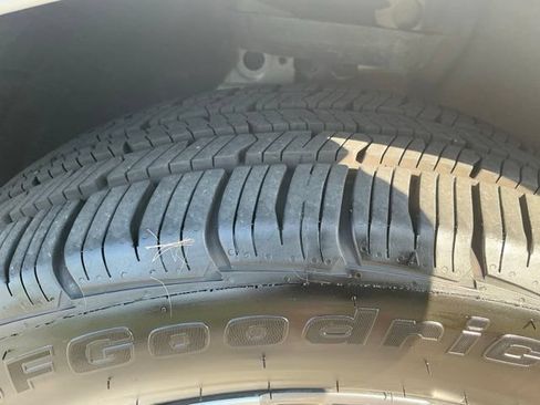 Used 2022 Chevrolet Equinox LT AWD/4WD image 12