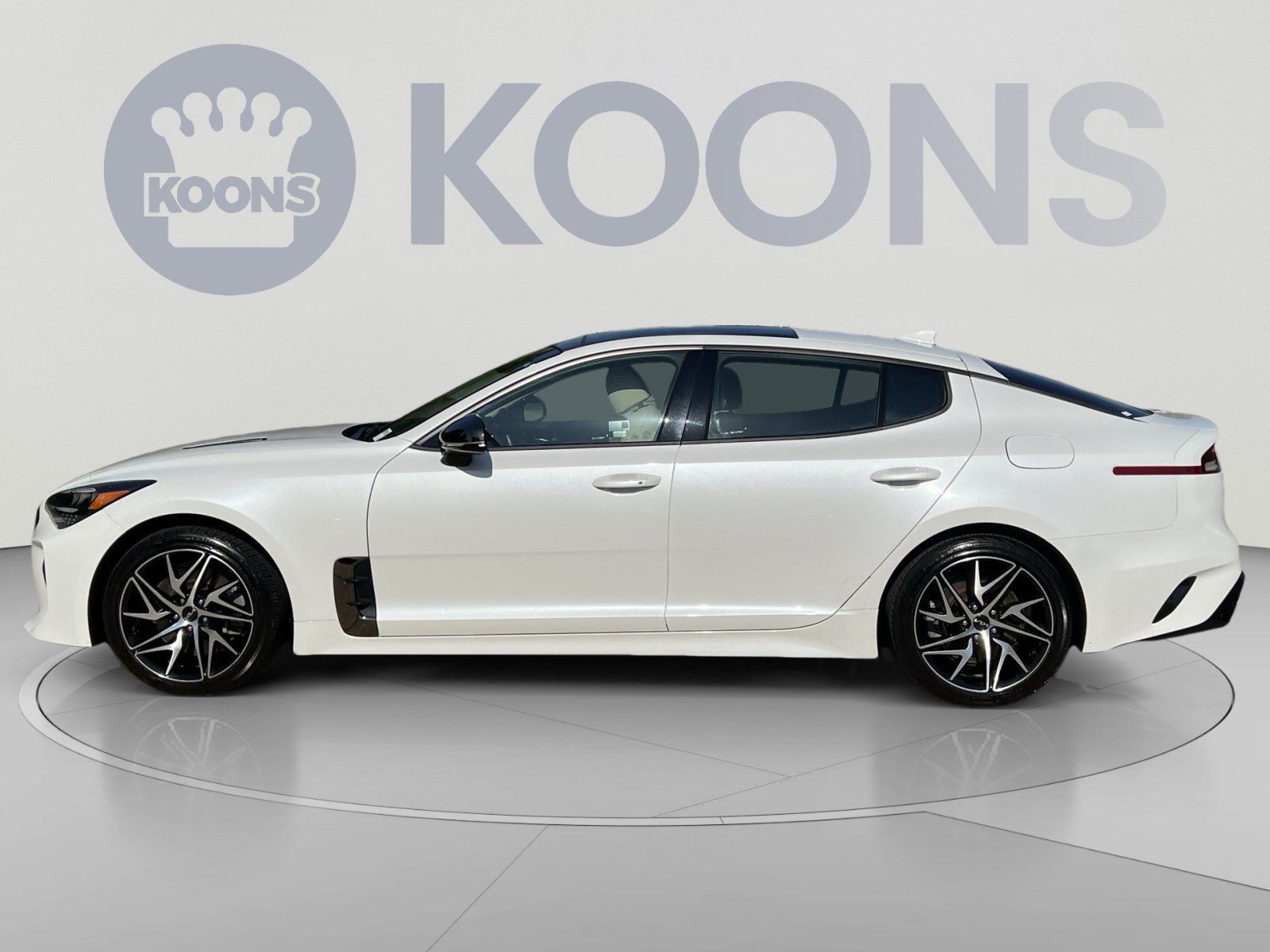 Used 2023 Kia Stinger GT-Line w/ Sun & Sound Package AWD/4WD image 4
