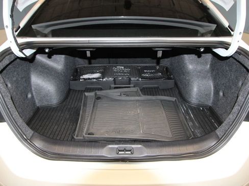 Used 2024 Nissan Altima 2.5 SR w/ SR Premium Package image 35