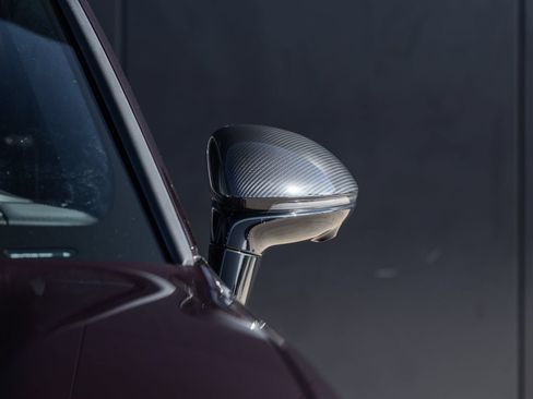 Certified 2024 Porsche Macan Turbo Electric AWD/4WD image 18