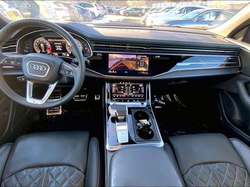 Used 2024 Audi SQ8 Premium Plus w/ Executive Package image 15