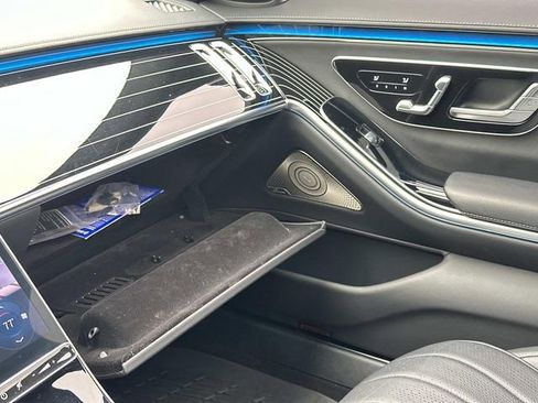 Used 2022 Mercedes-Benz S 500 4MATIC image 32