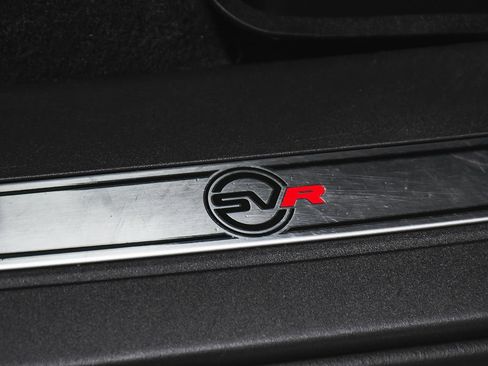 Used 2022 Jaguar F-PACE SVR AWD/4WD image 16