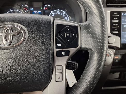 Used 2020 Toyota 4Runner SR5 image 15