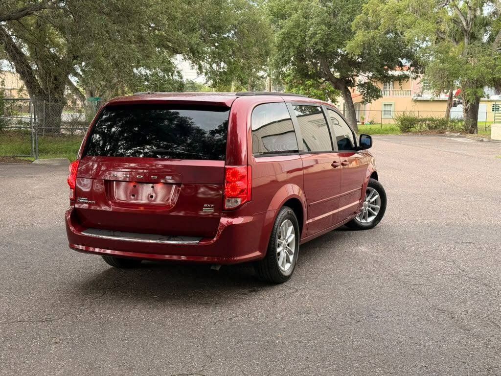Used 2014 Dodge Grand Caravan SXT FWD image 4