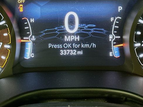 Used 2022 Jeep Compass Latitude FWD image 19