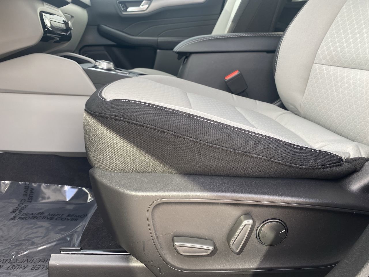 Used 2026 Ford Escape Active w/ Active Premium Tech Pack FWD image 18