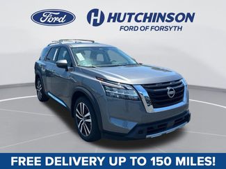 Used 2024 Nissan Pathfinder Platinum FWD video 1