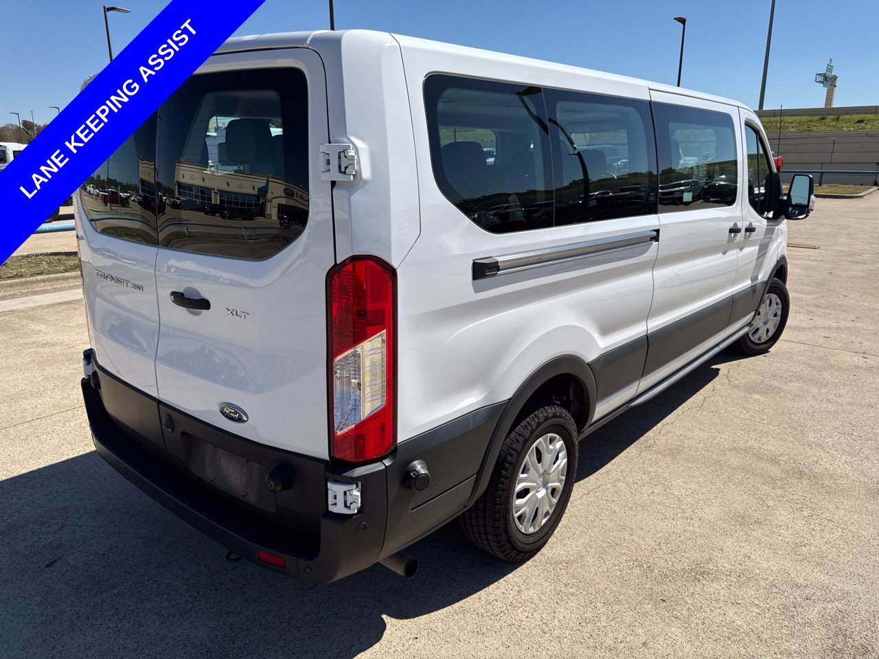 Used 2024 Ford Transit 350 XLT RWD image 9