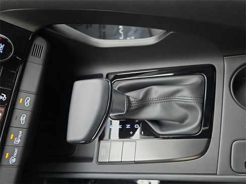 New 2025 Hyundai Elantra Sport image 19