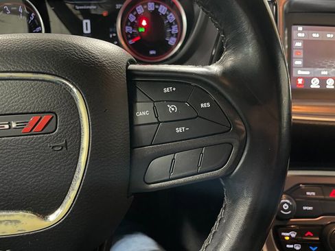 Used 2020 Dodge Challenger SXT image 14