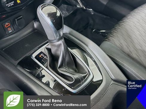 Used 2017 Nissan Rogue SV AWD/4WD image 19