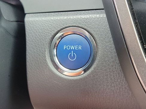 Used 2023 Toyota Camry XLE FWD image 30