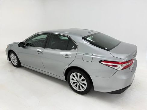 Used 2019 Toyota Camry LE w/ Convenience Package FWD image 37