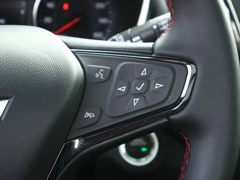 Used 2024 Chevrolet Equinox RS w/ RS Leather Package image 17