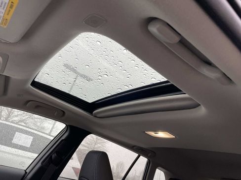 Used 2026 Toyota Corolla Cross XLE w/ Convenience Package image 16