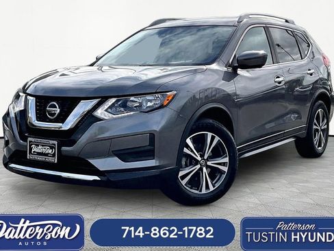 Used 2019 Nissan Rogue SV w/ Premium Package FWD image 1