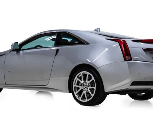 Used 2013 Cadillac CTS V image 4