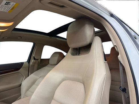 Used 2015 Mercedes-Benz C 250 Coupe image 39