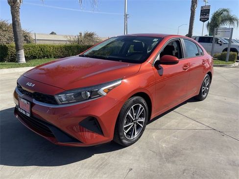 Used 2023 Kia Forte LXS image 4