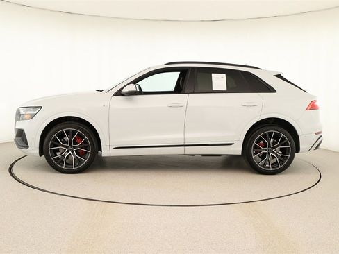 Used 2021 Audi Q8 Premium Plus image 2