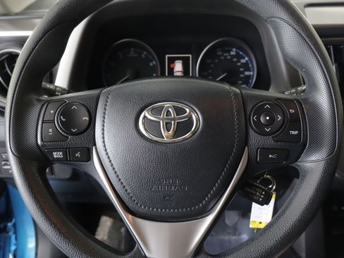 Used 2018 Toyota RAV4 LE w/ All Weather Liner Package AWD/4WD image 12