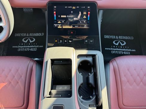 Used 2025 INFINITI QX80 Autograph w/ Autograph Exterior Package image 22