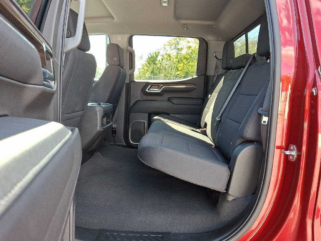 Used 2023 Chevrolet Silverado 1500 RST w/ Convenience Package II AWD/4WD image 12
