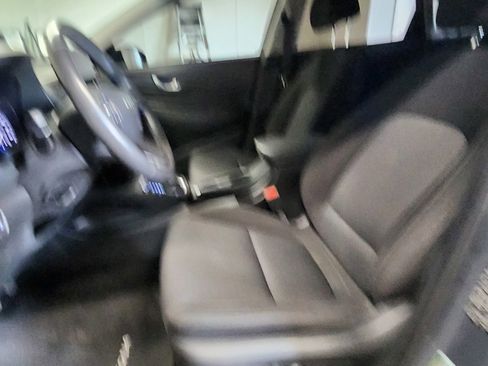 Used 2023 Hyundai Kona SEL w/ Convenience Package image 17