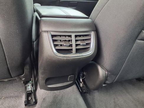 Used 2024 Chevrolet Malibu LT image 14