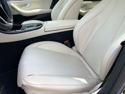 Used 2023 Mercedes-Benz E 350 4MATIC Sedan w/ Premium Package image 27