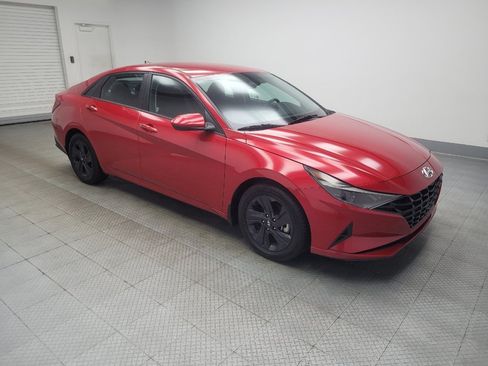 Used 2022 Hyundai Elantra SEL FWD image 11