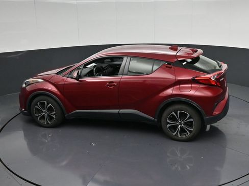 Used 2019 Toyota C-HR LE FWD image 23