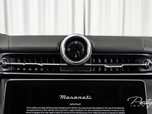Used 2023 Maserati Grecale Modena image 37