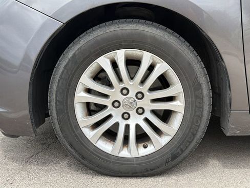 Used 2016 Toyota Sienna XLE image 10