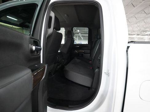 Used 2022 GMC Sierra 2500 SLE w/ SLE Value Package; AWD/4WD image 10