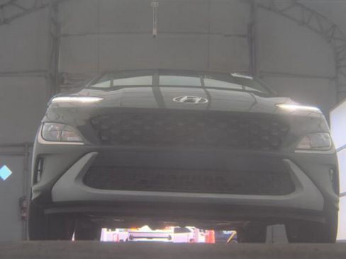 Used 2023 Hyundai Kona SEL AWD/4WD image 3